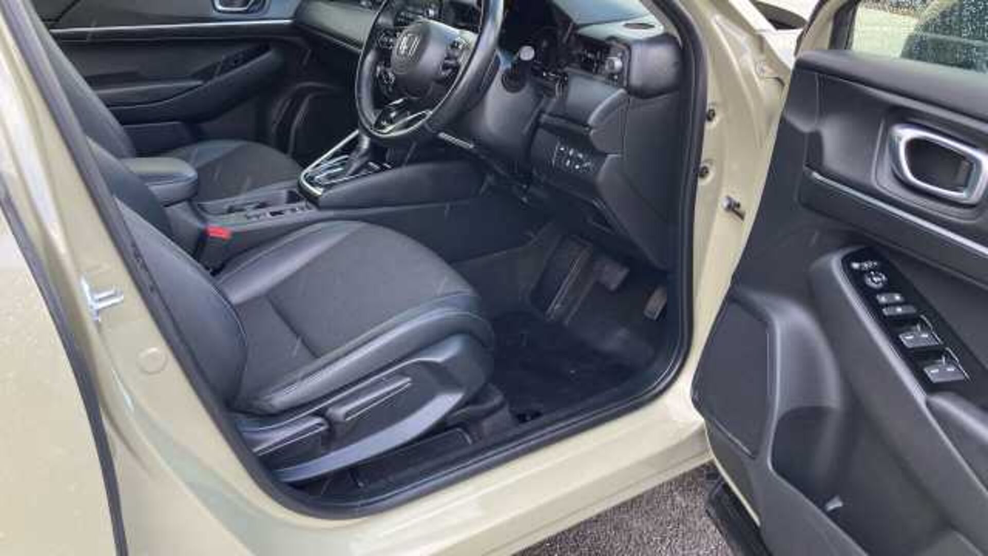 Honda HR-V 1.5 eHEV Advance 5dr CVT Hybrid Hatchback 