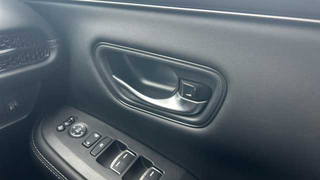 Honda ZR-V 2.0 eHEV Elegance 5dr CVT Hybrid Estate 