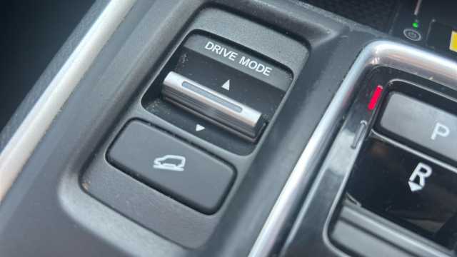 Honda CR-V 2.0 eHEV Elegance 5dr eCVT Hybrid Estate 