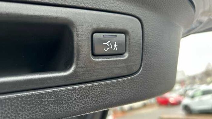 Honda HR-V 1.5 eHEV Advance 5dr CVT Hybrid Hatchback 