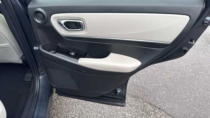 Honda HR-V 1.5 eHEV Advance Style 5dr CVT Hybrid Hatchback 