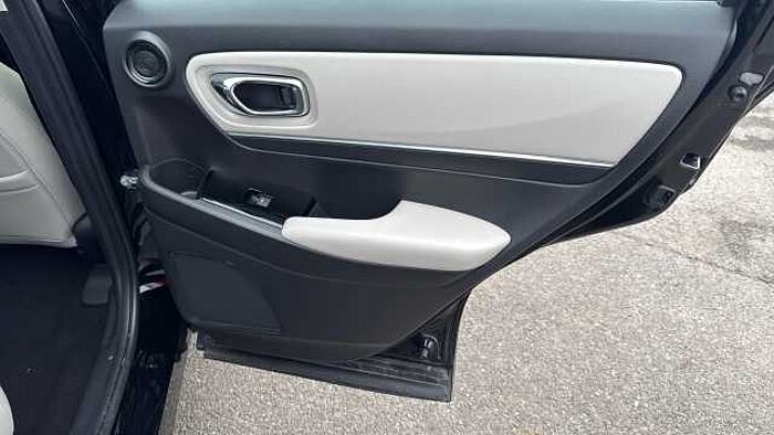 Honda HR-V 1.5 eHEV Advance Style 5dr CVT Hybrid Hatchback 