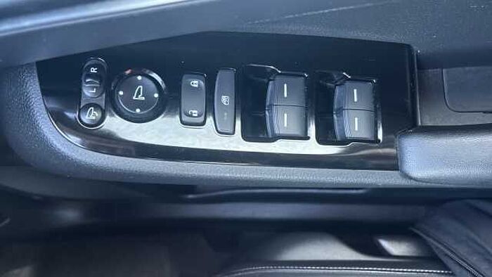 Honda HR-V 1.5 eHEV Advance 5dr CVT Hybrid Hatchback 