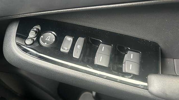 Honda HR-V 1.5 eHEV Advance 5dr CVT Hybrid Hatchback 