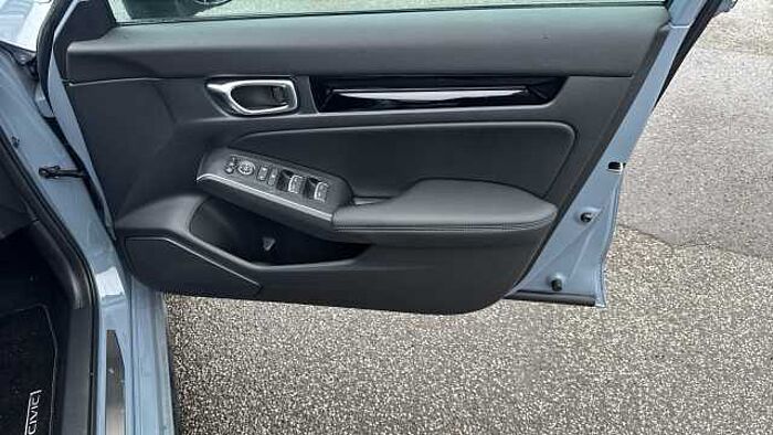 Honda Civic 2.0 eHEV Advance 5dr CVT Hybrid Hatchback 
