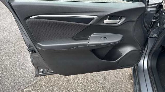 Honda Jazz 1.5 i-VTEC Sport Navi 5dr Petrol Hatchback 