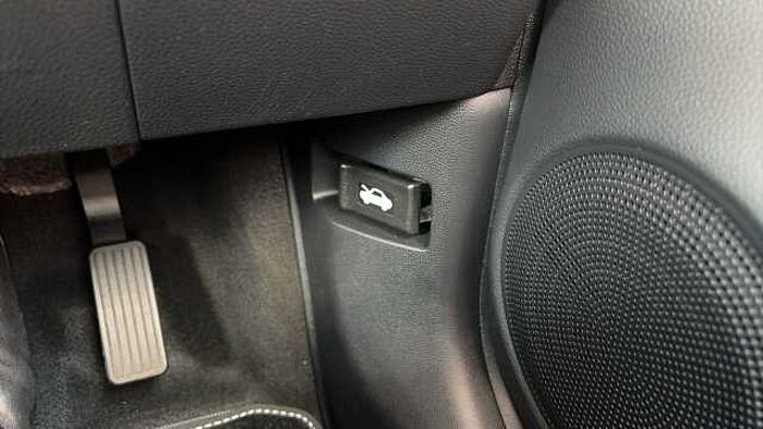 Honda Jazz 1.5 i-MMD Hybrid Crosstar Advance 5dr eCVT Hybrid Hatchback 